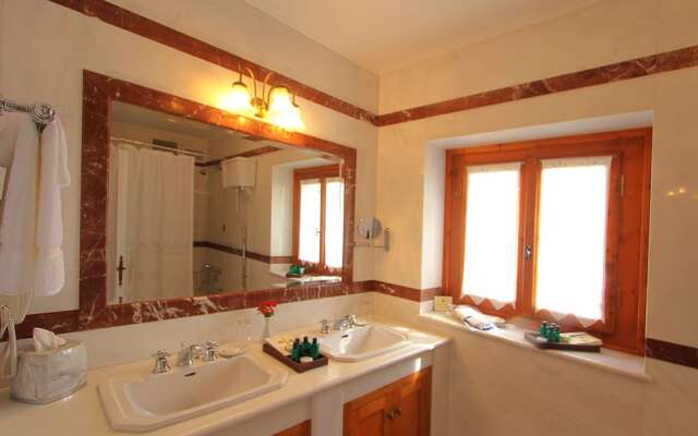 Argentikon Luxury Suites