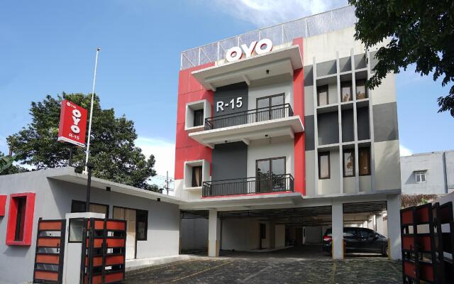 OYO 748 Comfitel Tenggilis