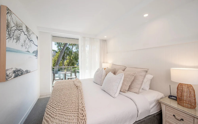Apartments on Hastings – Guest Rooms – Hastings Street