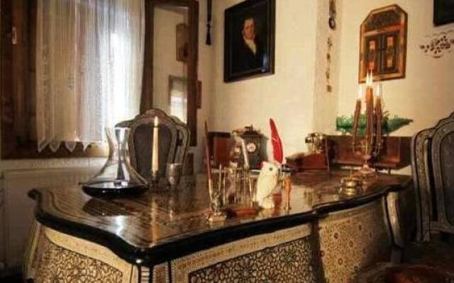 Chateaux Constantin Hotel