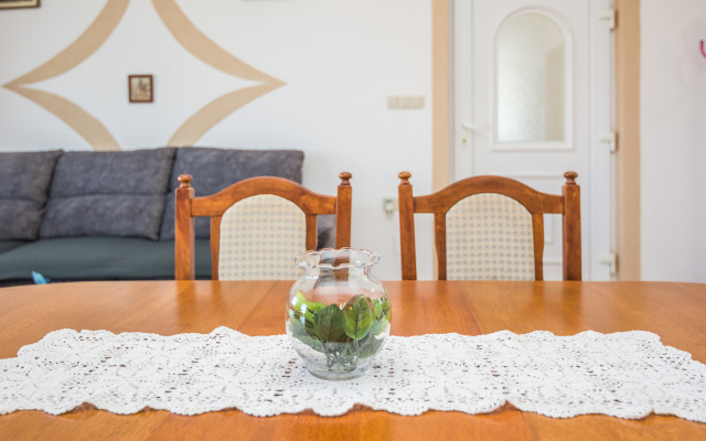 Seaview Apartment Varga 2