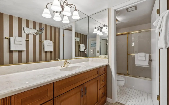 Ocean Terrace Club 601