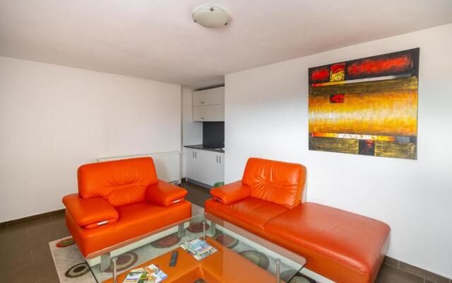 Leone Penzion&Restaurant