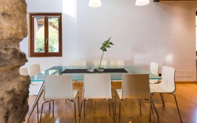 ALTIDO Spacious 2 BR Apt with Terrace in Cernobbio