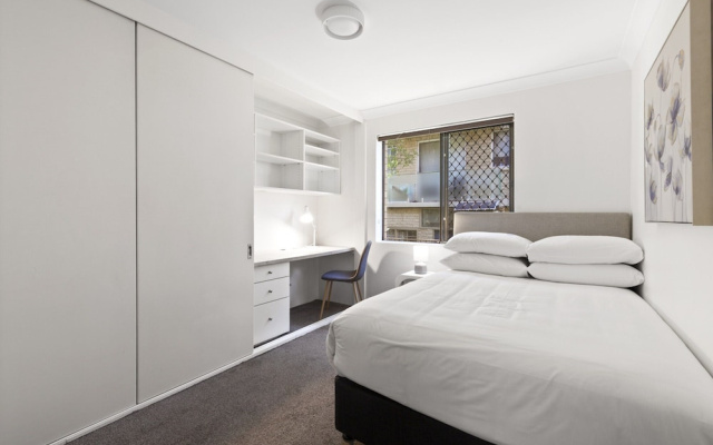 Stylish 3-bed Newport Stay With Balcony – Guest Rooms – Sydney