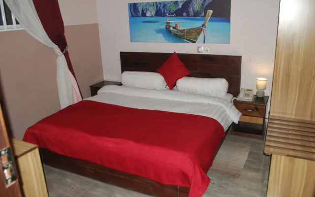 Benin City Center Hotel