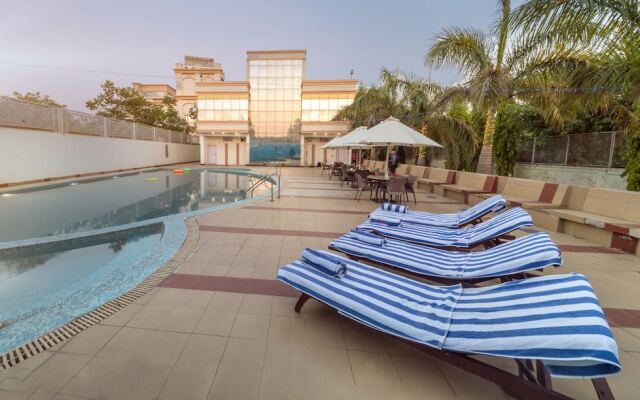 V One Hotel - The Competent Palace