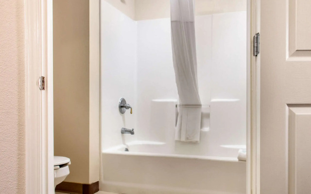 Quality Inn Pooler - Savannah I-95