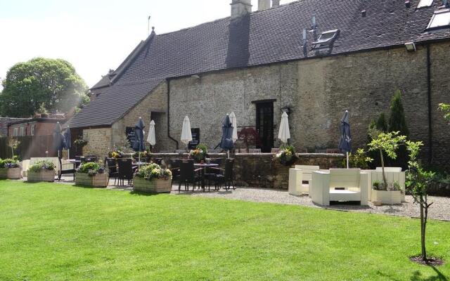 The Colesbourne Inn