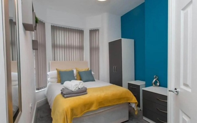 Townhouse @166 Ruskin Rd