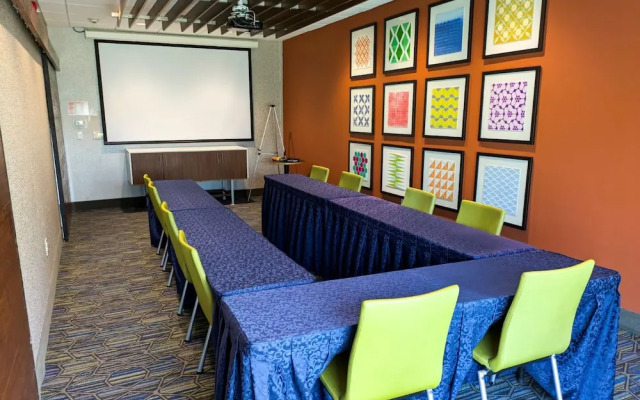 Holiday Inn Express & Suites New Braunfels