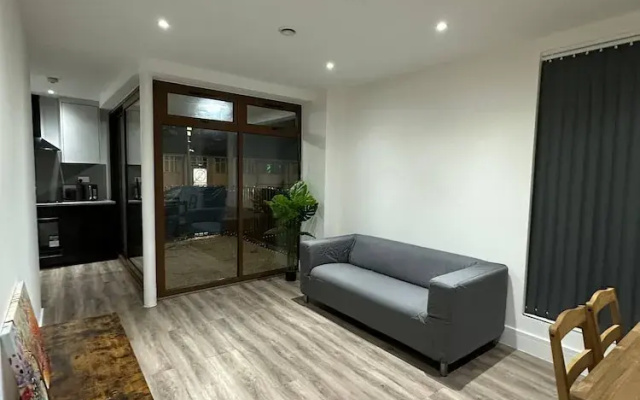 London 1 bed Luxe Flat Ilford Beautiful