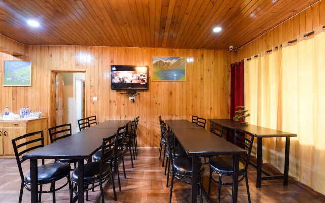 Hotel Eco Groves by OYO Rooms