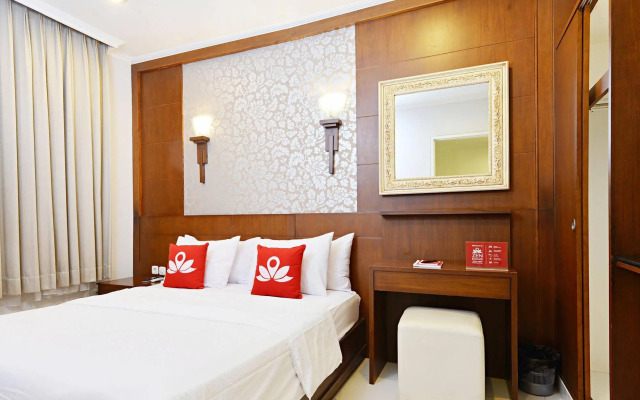 ZEN Rooms Cihampelas Otten
