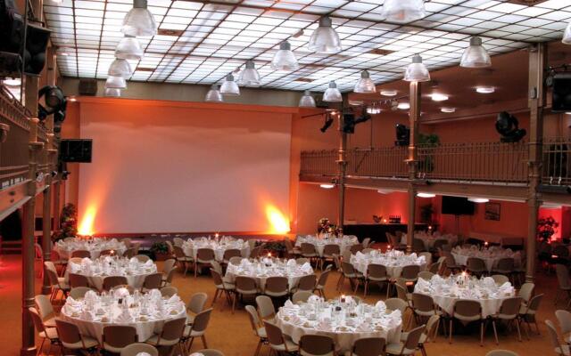 Bedford Hotel & Congress Centre