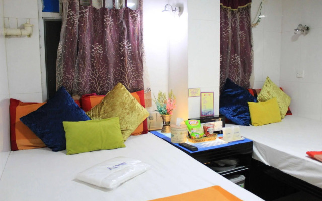 Kamal Deluxe Hotel
