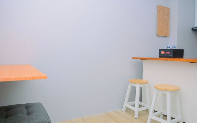 Comfort 1BR with Minimalist Design at Podomoro Golf View Apartment – Guest Rooms – Depok