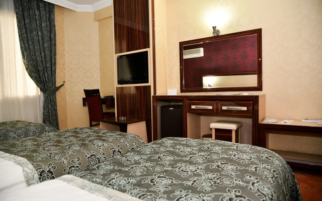 Gondol Hotel