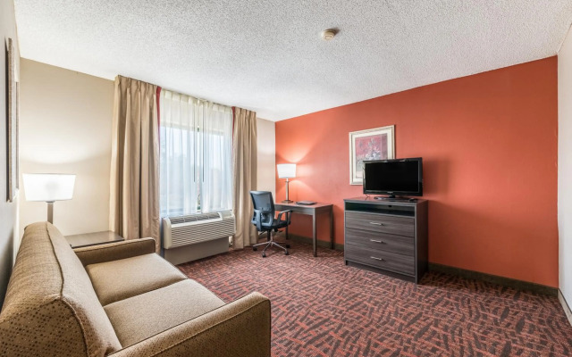 Lake Norman Inn and Suites