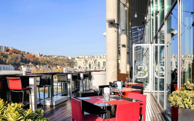 Novotel Lyon Centre Confluence Bord de Saone