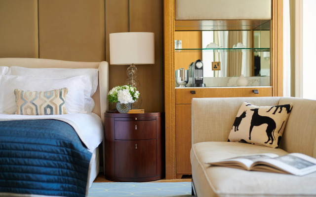 Corinthia London