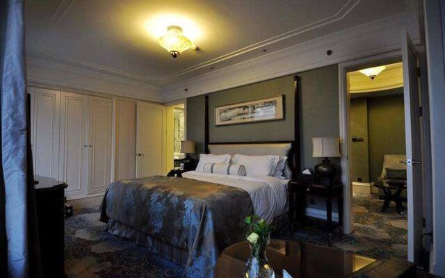The Bund Riverside Hotel