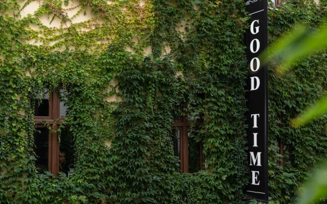 Good Time Aparthotel