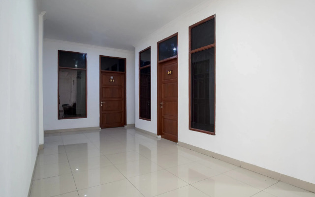 OYO 339 Mojopahit Residence