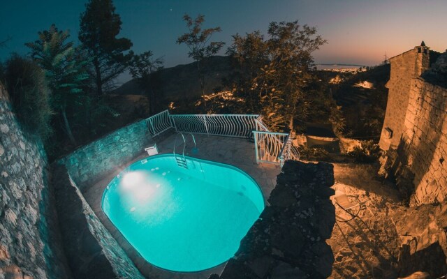 Heritage Villa Near Split