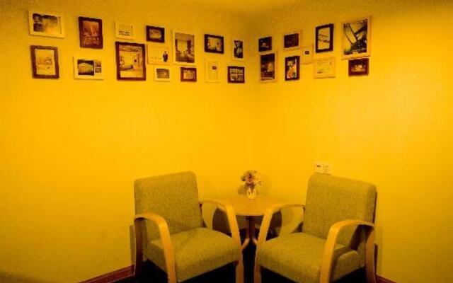 7 Days Inn Meizhou Jiadeli Branch