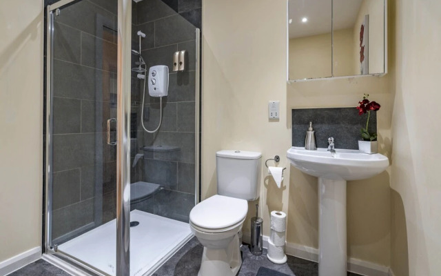 MPL Apartments - Queens Broadway F4