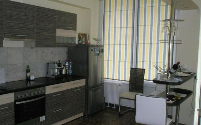 Apartment near Airport