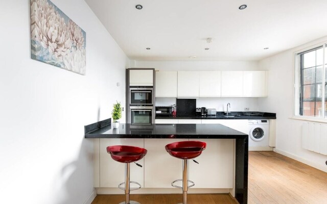 Modern 2 Bed In The Heart Of Ealing Broadway
