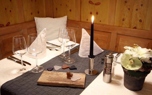 LARET private Boutique Hotel - Adults only