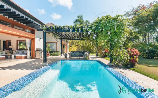 Private Pool Tropical Villa at Green Village B87