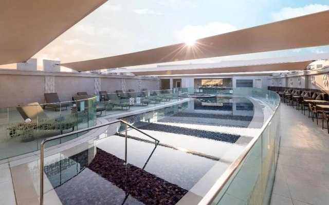 Отель Crowne Plaza Doha - The Business Park by IHG