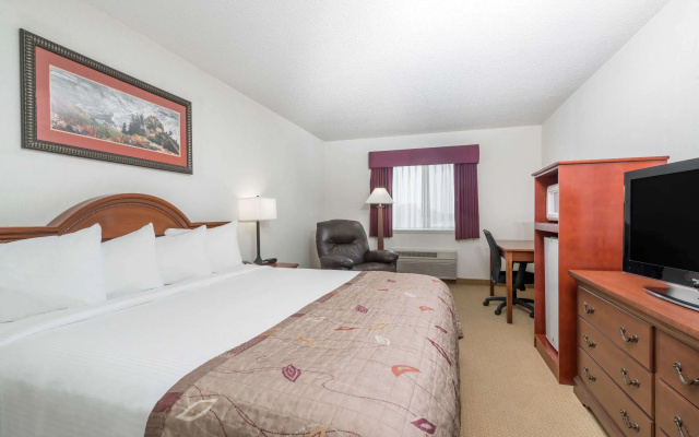Baymont by Wyndham Marshfield