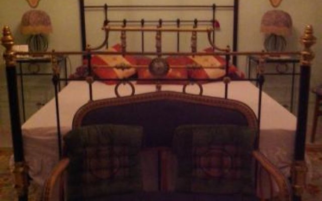 "room in Guest Room - Merzuq House - Deluxe Double Room With Shower"