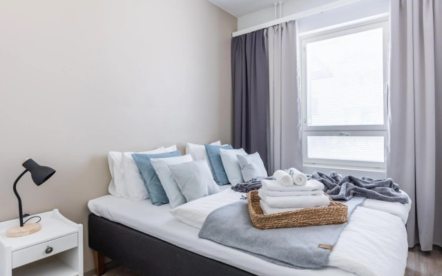 Arctic Starry City Suite