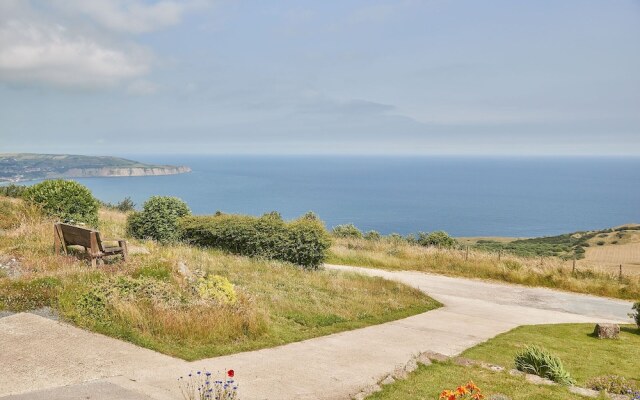 Host Stay Fairview House