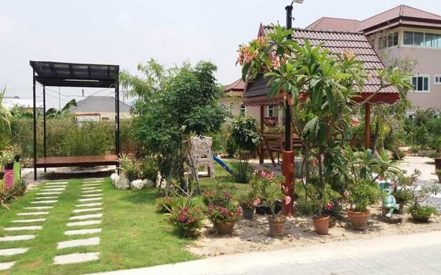 The Moonlight Resort