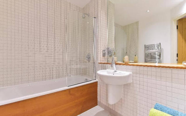 Waterside Níké Apartments