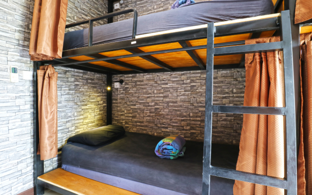 Puji Bungalow & Hostel