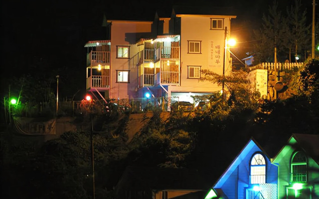 Yangsan Bene Maru Pension