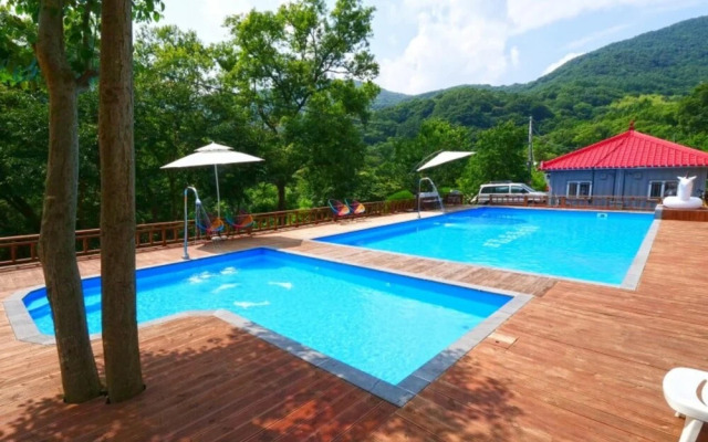 Gyeongju Healing Camp Glamping