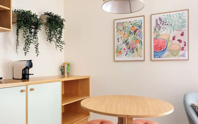 Alegr3 · Trendy & Charming Apartment