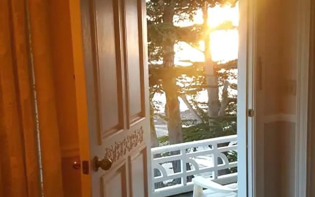 Wharf Master's Inn
