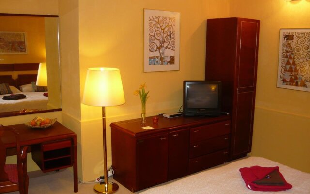 Hotel Konsul