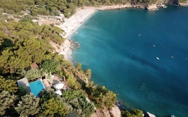Shambala Lodge Hotel