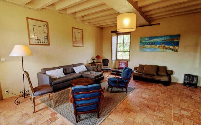 Gîte Bazouges-sur-le-Loir, 5 pièces, 8 personnes - FR-1-410-230